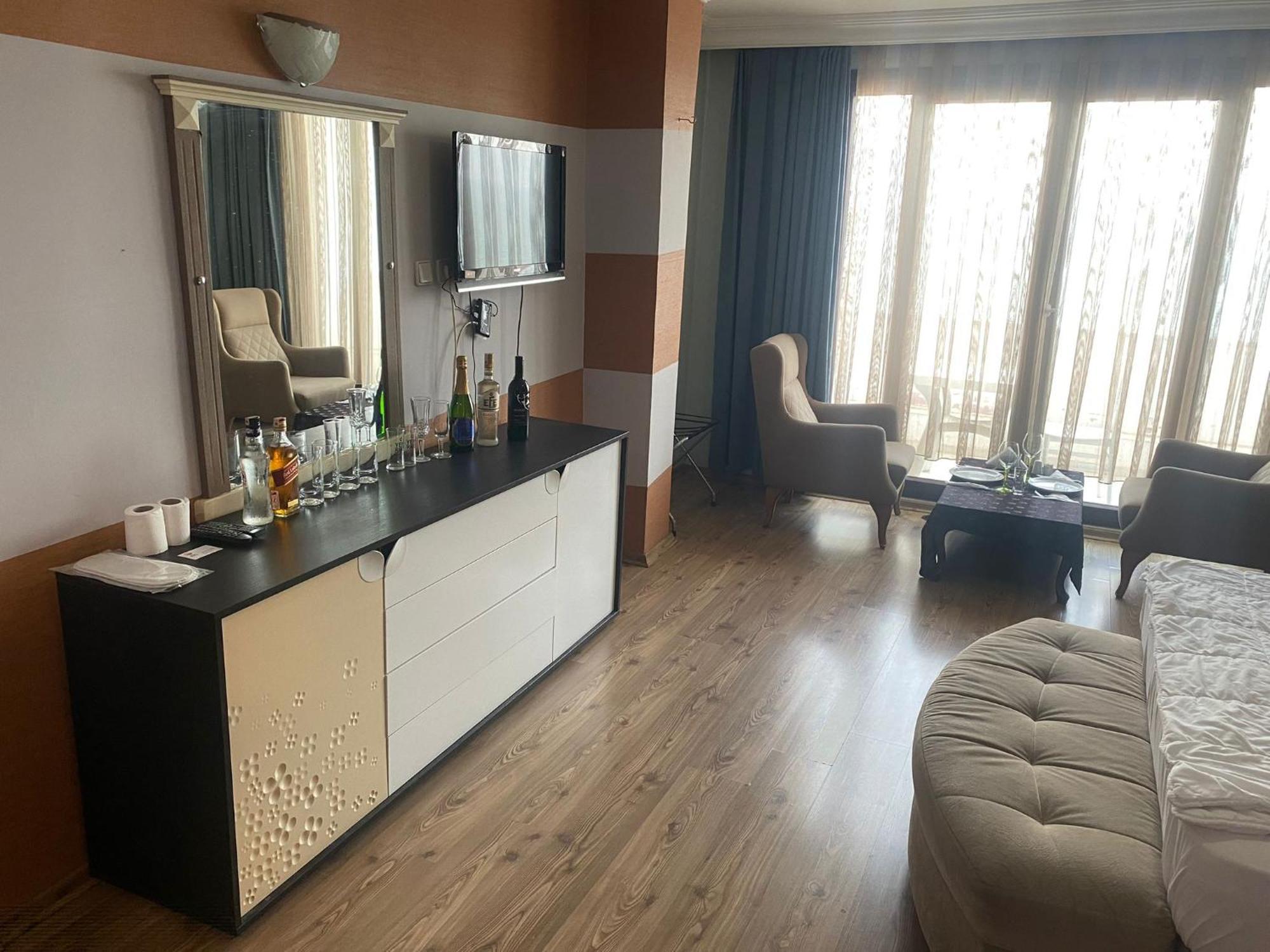 Yakamoz Hotel Tavsancil Esterno foto